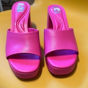 GB Girls Vibrant Pink Mules